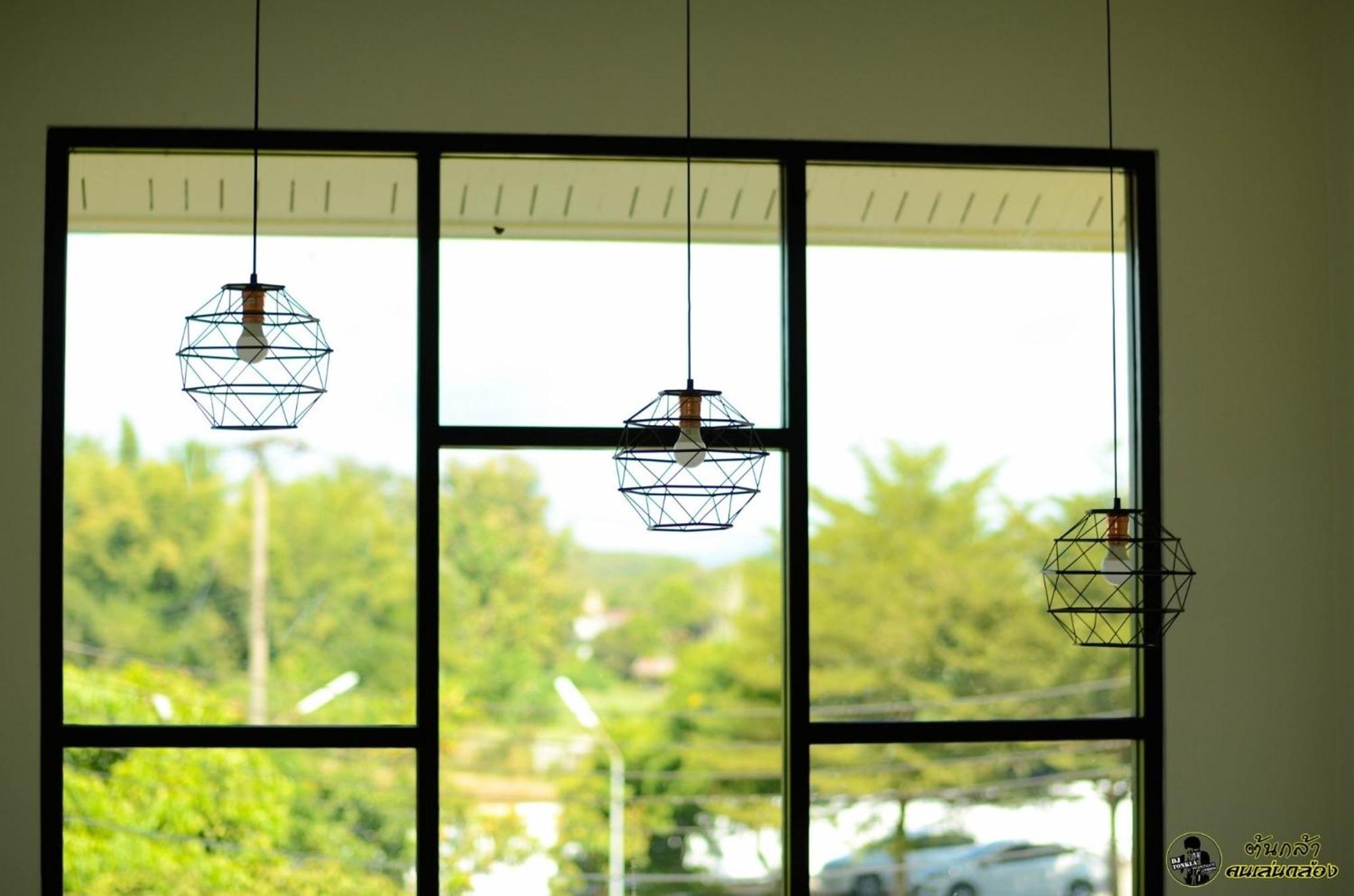 แอ่ว-ดีld Hotel&Residences Ngao Kültér fotó