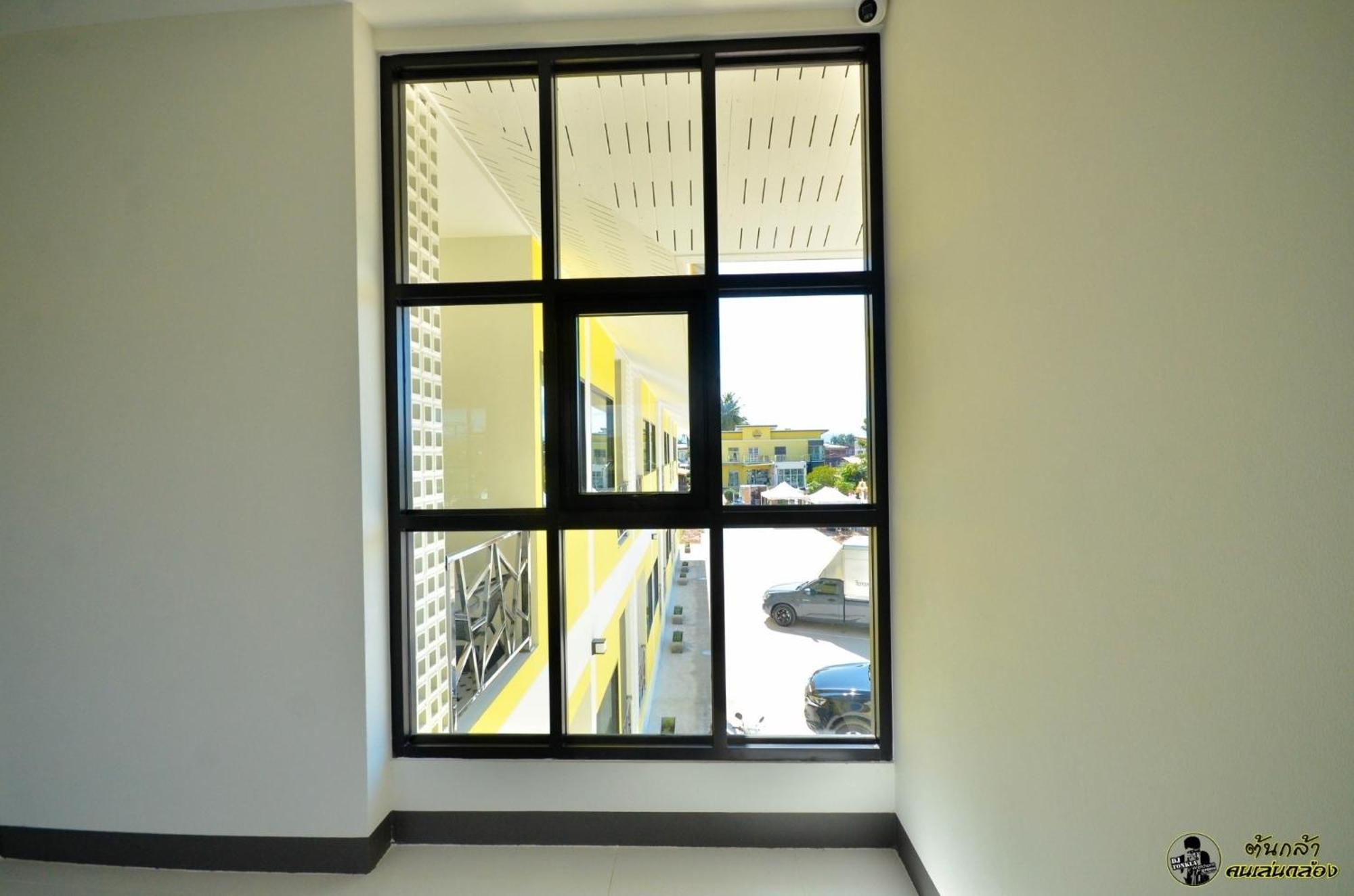 แอ่ว-ดีld Hotel&Residences Ngao Kültér fotó