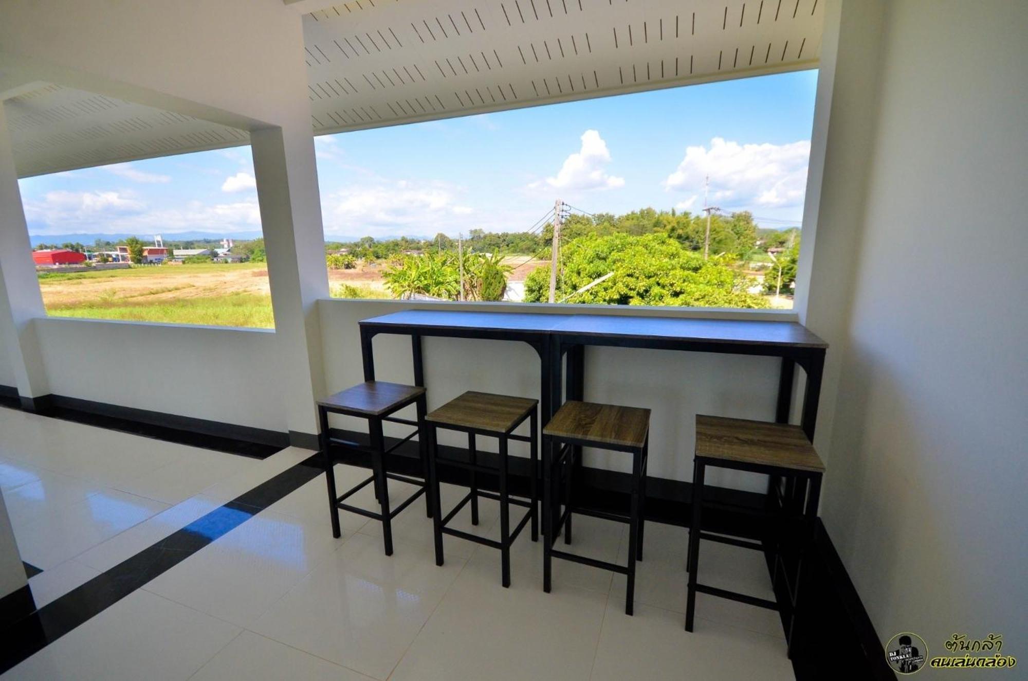 แอ่ว-ดีld Hotel&Residences Ngao Kültér fotó