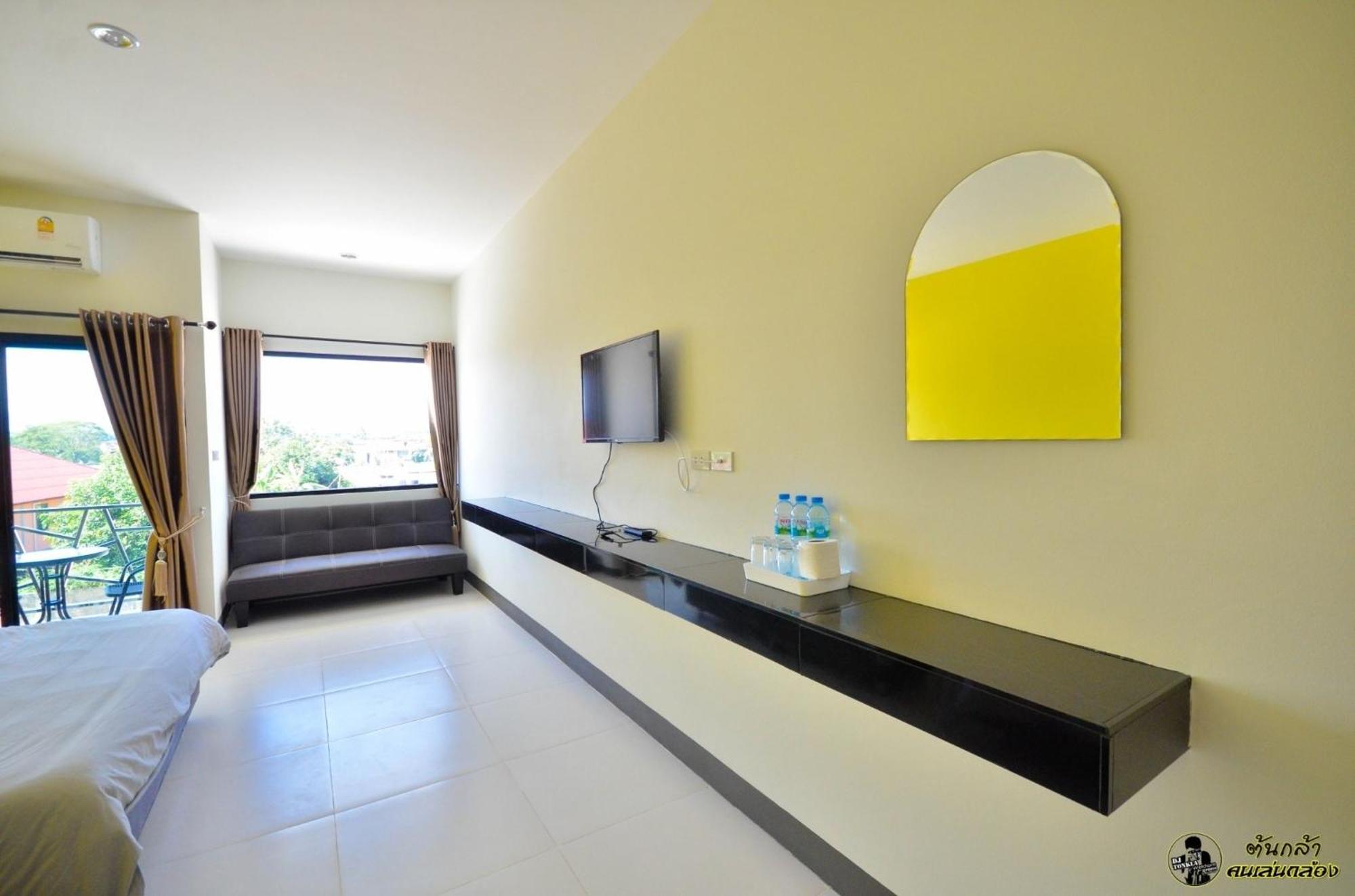 แอ่ว-ดีld Hotel&Residences Ngao Kültér fotó