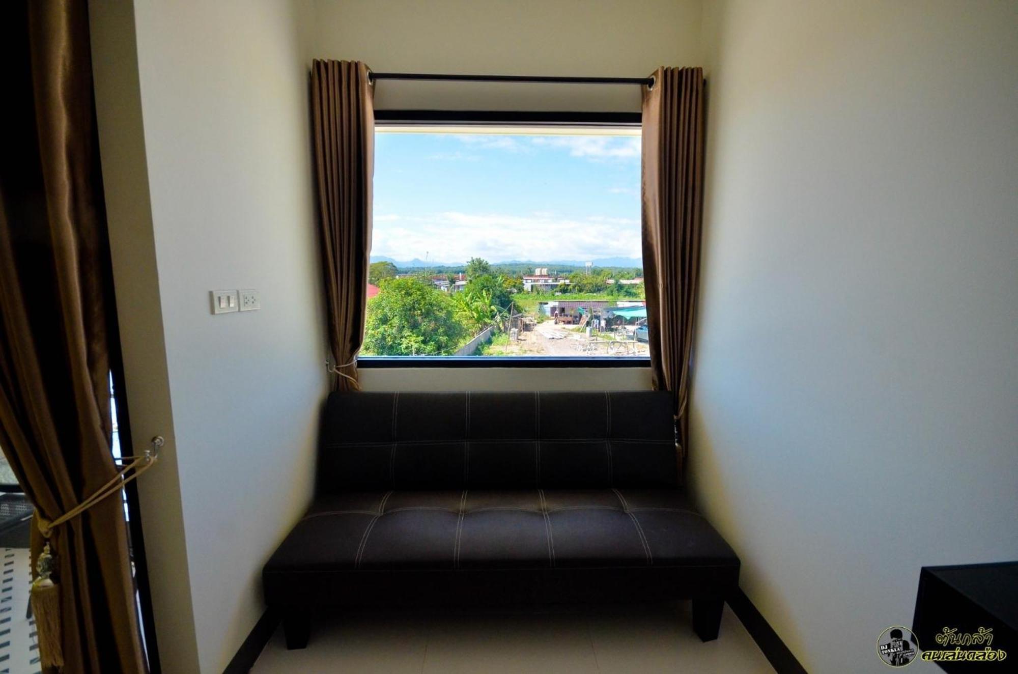 แอ่ว-ดีld Hotel&Residences Ngao Kültér fotó