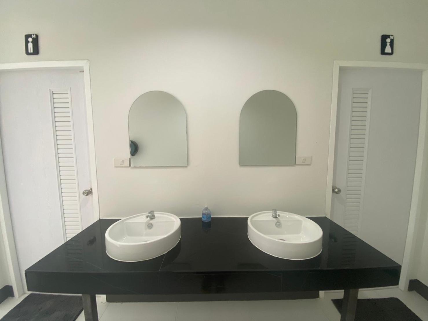 แอ่ว-ดีld Hotel&Residences Ngao Kültér fotó